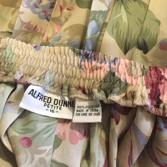 Alfred Dunner Pleated Floral Skirt 16P FREE SHIP - Picture 4 of 4